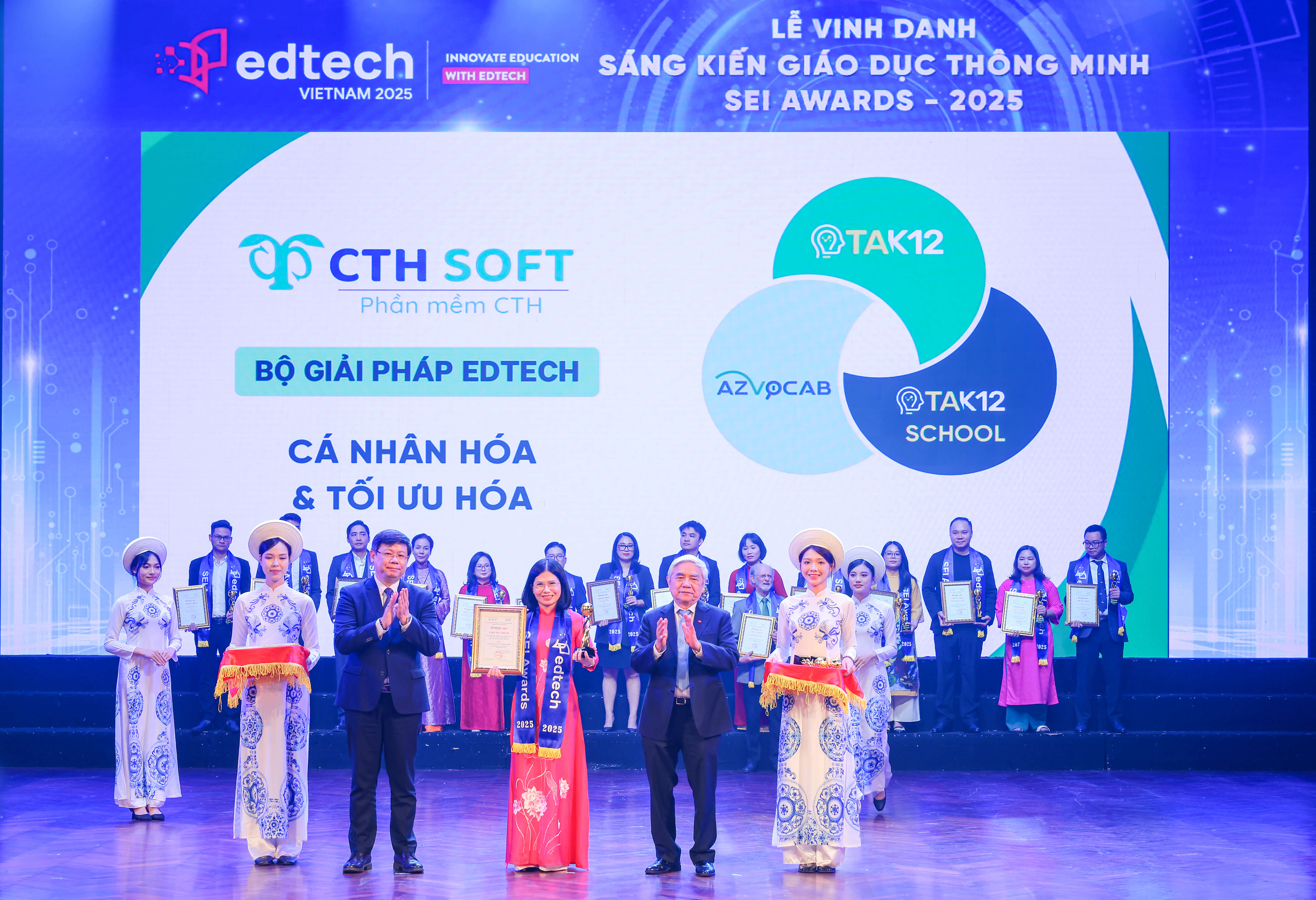 CTH Soft nhận giải "Sáng kiến giáo dục thông tin" - Hạng mục "Sáng tạo giáo dục của năm" tại SEI Awards 2025